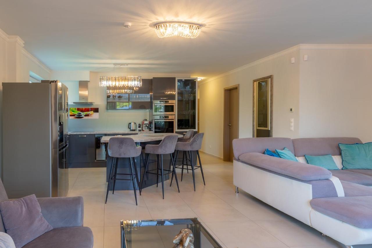 Admiral Luxury IV Apartman By Bltn Apartment ชิโอฟก ภายนอก รูปภาพ